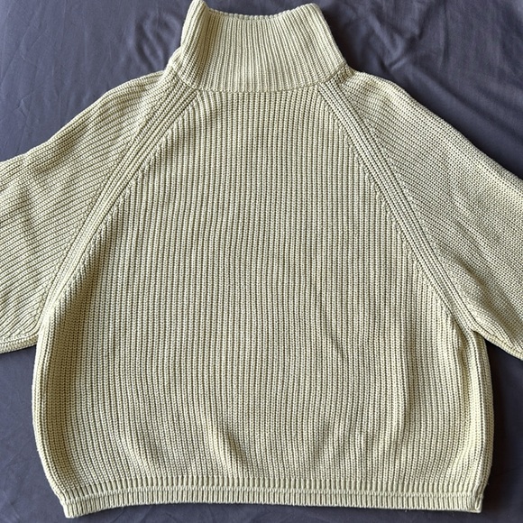 Lululemon Ribbed Turtleneck Sweater in Dew Green size XS/S - Picture 2 of 10